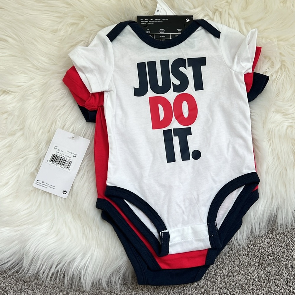 Nike onesie brand new size 6M with tag